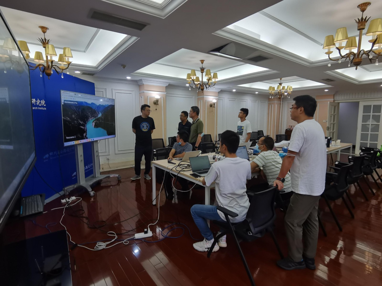 1662709907516085723.jpg 1662709907516085723.jpg