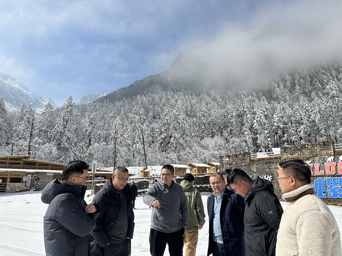 1675132075331097635.jpg 3065b022bca35aef9068695ab272fb5b(1).jpg