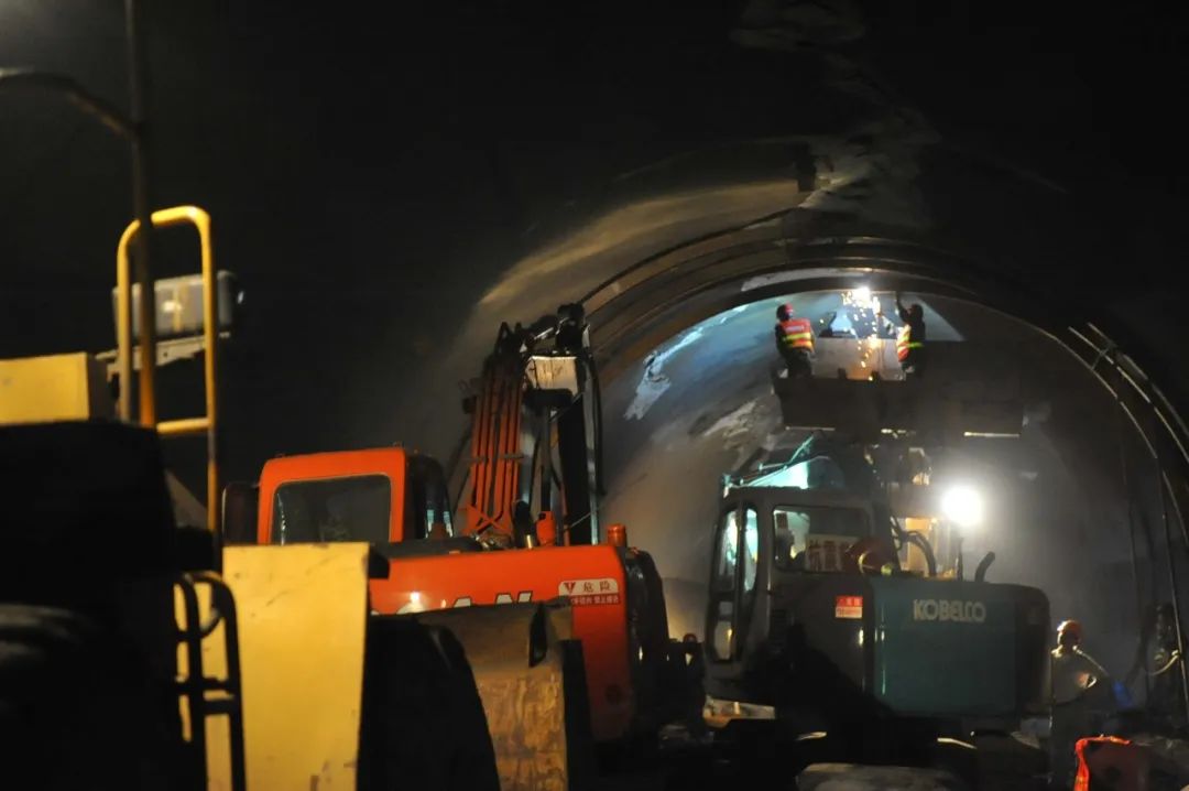 1684122037405042043.jpg 7.jpg