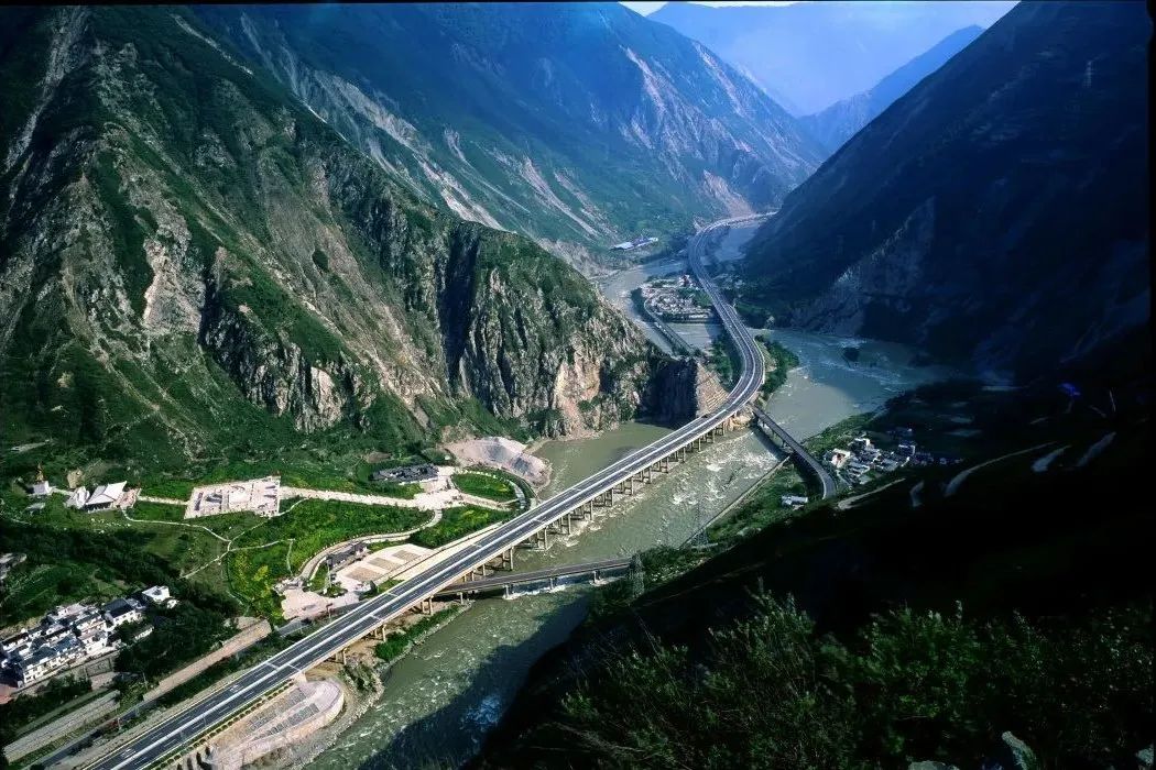 1684122267592022541.jpg 14.jpg