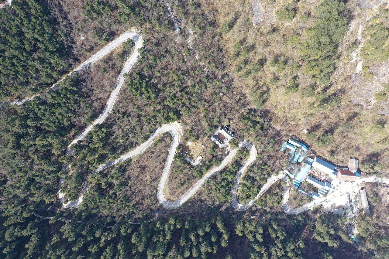 1702882415164024366.jpg 01.jpg