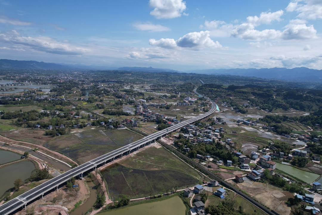 1717481964099037883.jpg 4.jpg